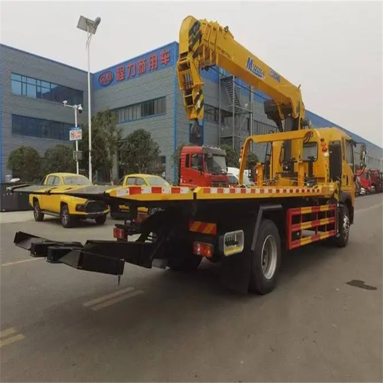 滁州附近小随车吊出租电话，轻松解决搬运烦恼