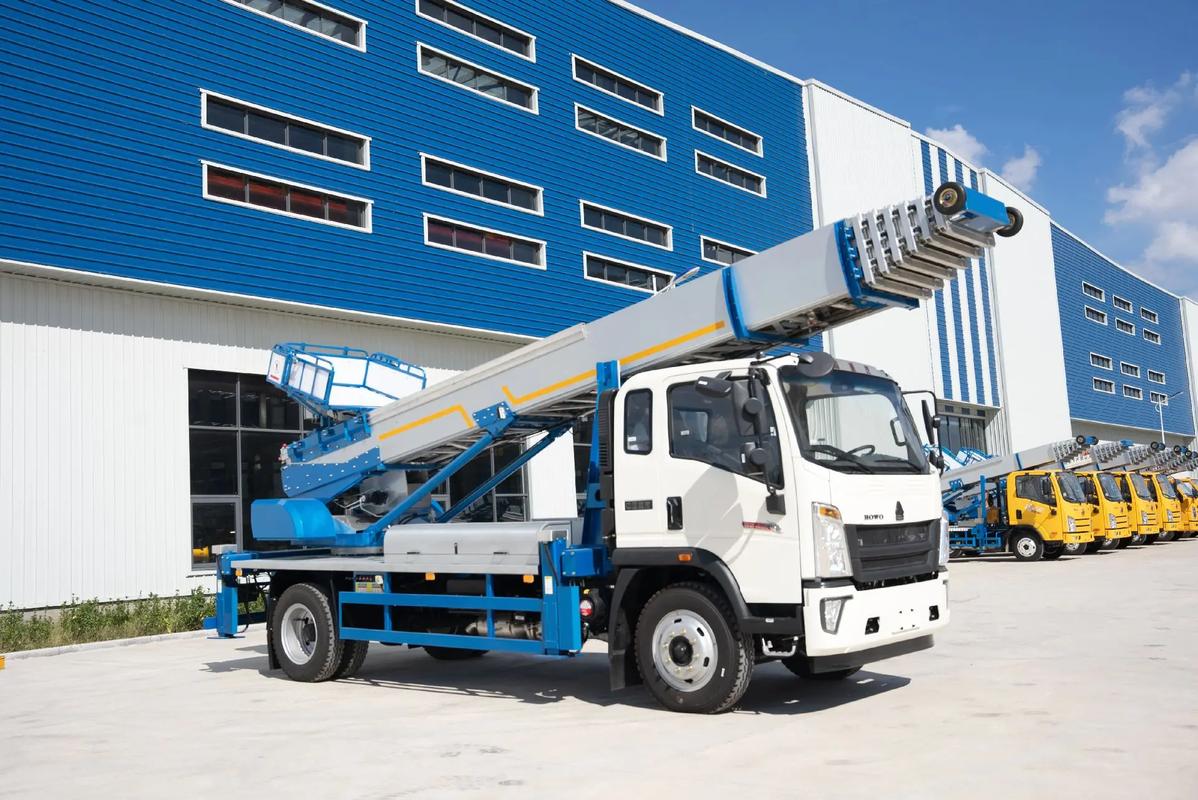 滁州出租云梯车高空作业车 建筑垃圾搬运